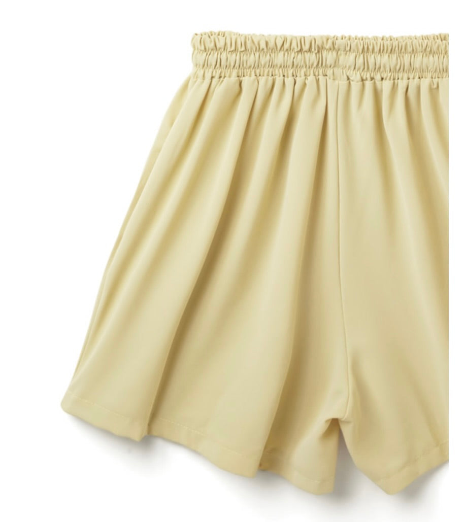 Conjunto de jaqueta com shorts(Amarelo)