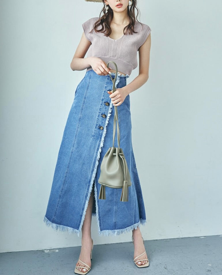 Saia de jeans  longa com franjas delicadas(Azul claro)