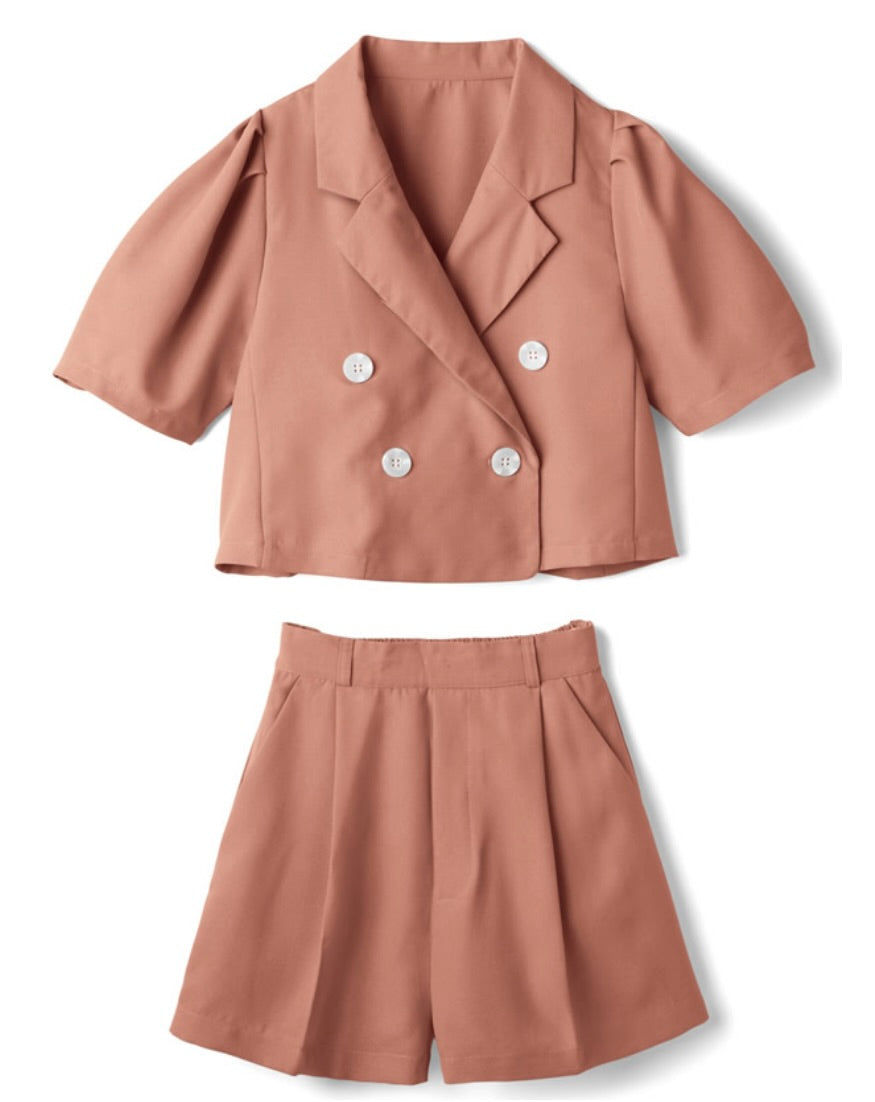 Conjunto de jaqueta curta e shorts(Laranja)