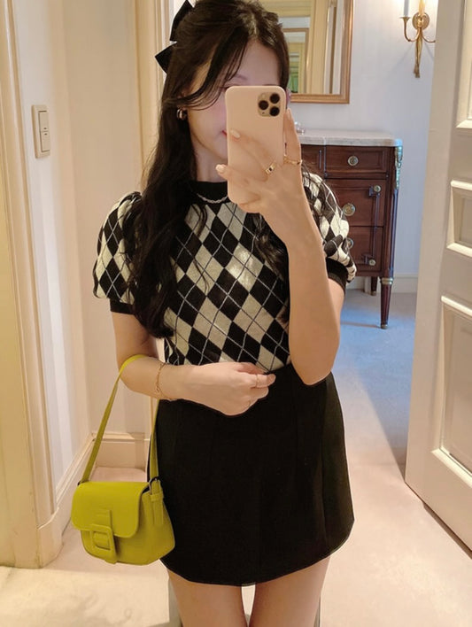 Top de malha estampa xadrez(Preto)