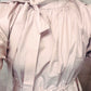 Vestido aberto no ombro com fita (4 maneiras de usar)