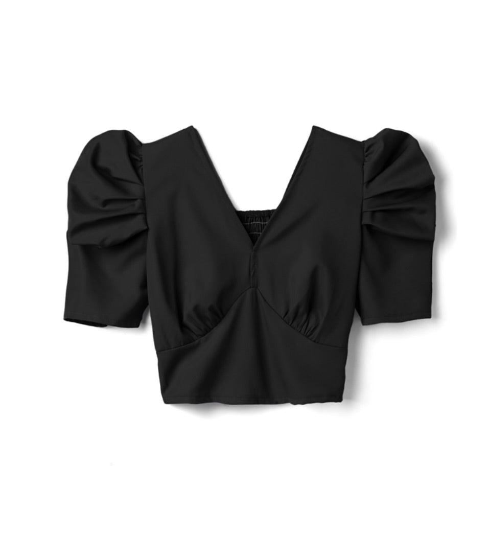 Tops curtos franzidos nas costas com decote em V(Preto)