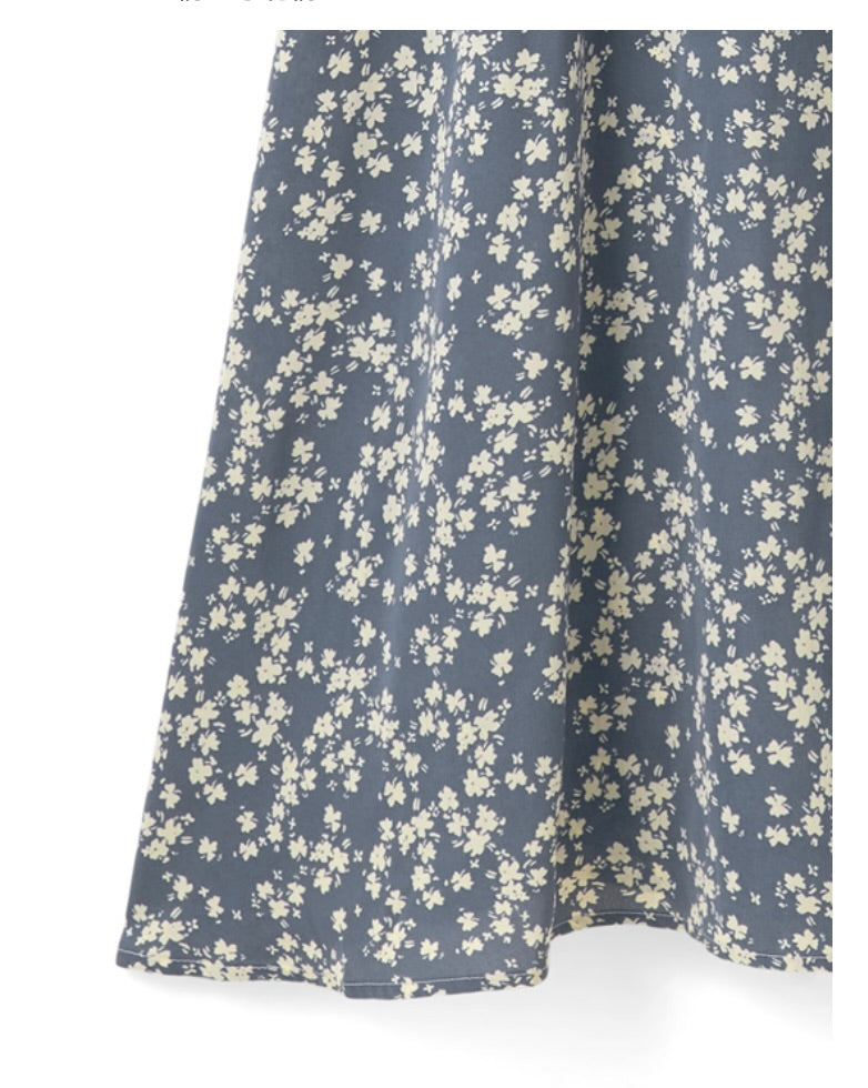 Vestido com estampa florida(Azul)