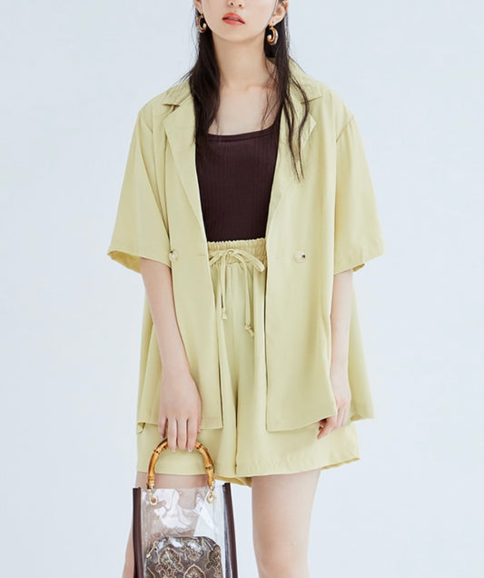 Conjunto de jaqueta com shorts(Amarelo)